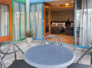 Quentin Zoo hotel
