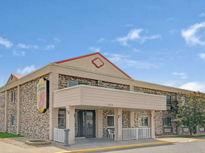 Super 8 by Wyndham Monticello
