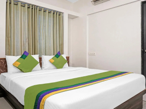 Treebo Diamond Residency - DDPK Inn