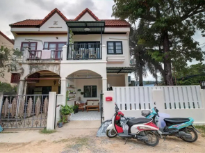 Rattana House Homestay