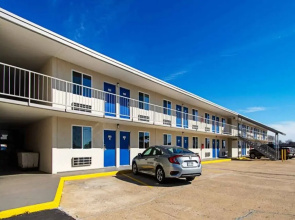 Motel 6 Alma, AR