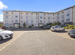 JOIVY Stunning 2-Bed Flat W/ Free Parking