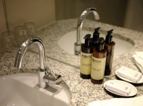 Villa Carlton - Adults Only