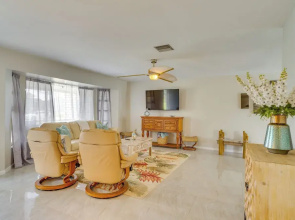 Heated Pool: Canal-front Rotonda West Retreat