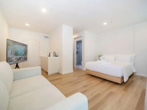 Zcape X2 Condominium in Bang Tao