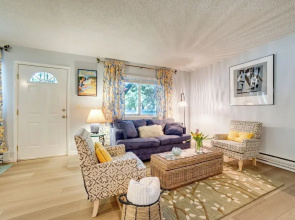 1 Mi to Reno-sparks: Family Retreat w/ Fireplace!