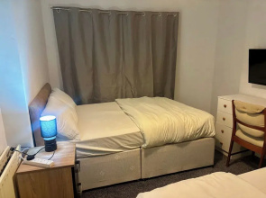 Family Ensuite in Dudley