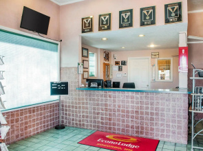 Econo Lodge Inn & Suites Socorro