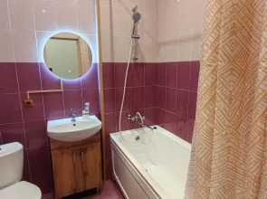 Апартаменты на Микрорайоне 1 Мая 4к1