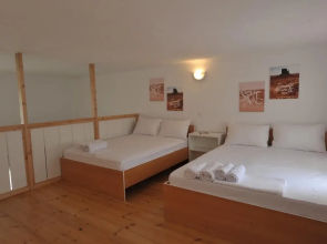 Frezia Maisonette by Travelpro Services