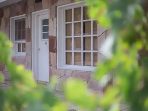 Bosque Divino Cabanas & Suites