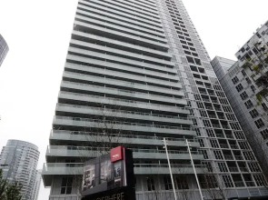 Duke Suites