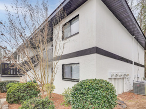 7 Mi to Downtown Fun! Spacious Augusta Condo