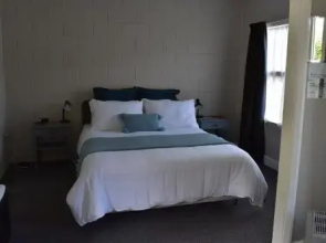 Bell Bird Motel