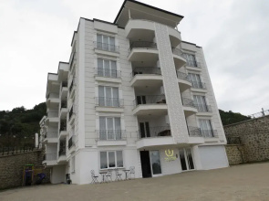 Black Rose Apartment