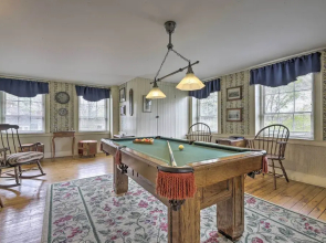 Elegant Norwich House w/ Billiards Room & Ballroom