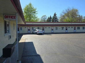 Paul's Motel