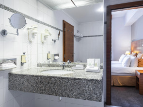 Grand Hotel International