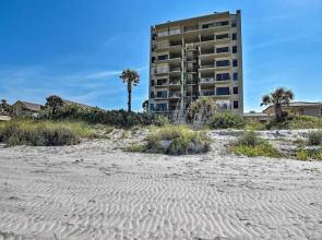 Beachfront New Smyrna Condo: 1 Mi to Flagler Ave