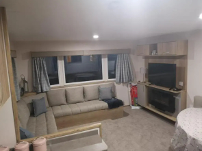 Tattershall Lakes 2020 8 Berth Caravan With Hot Tub