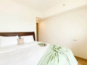 Luxury 2Br With Working Room At Sky House Bsd Apartment