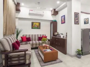 Entire World Class Apartment near Metro Station