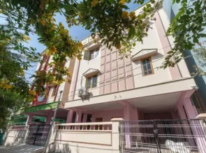 Hotel Jayalaksmi Service Apartment by OYO Rooms