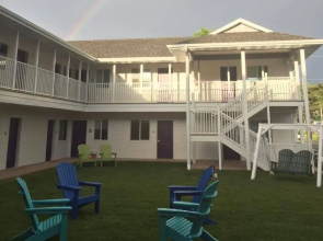 Julie's Park Cafe and Motel