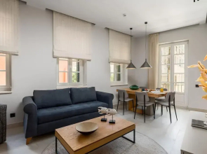 Signature Suite Cantons View