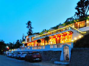 Aadrika Retreat