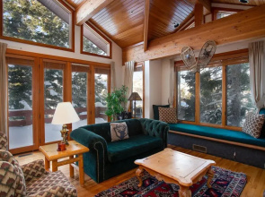 Ridge at Deer Valley Resort - Three Bedroom Condo with Hot Tub #16 3 Condo
