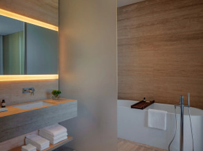 Отель The Dubai Edition