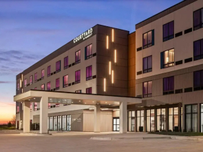 Courtyard by Marriott Bettendorf