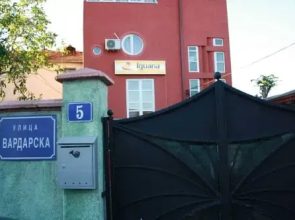Iguana Hostel