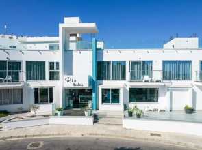 Rio Gardens - Smart Studio w Shared Pool