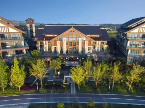 Lake International Hotel