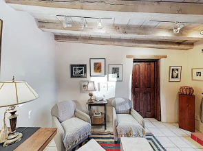 Chic Waterfall Suite At Lumina Gardens W/ Hot Tub Studio Bedroom Cottage