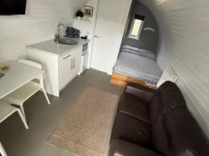 Loch Ness Pods, Pod 2