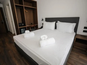 Black Diamond Hotel Dhermi