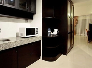 Отель Palmyra Patong Resort