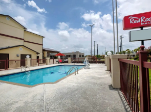 Rodeway Inn & Suites