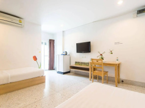 The Fifth Residence Hotel