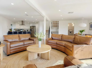 Designer Retreat w/ Pool, Firepits, Panoramic Views The Lake House at Malibu