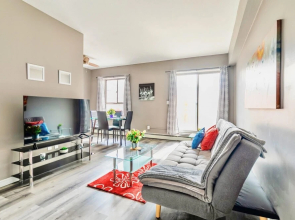 Cozy 1 King BR Apt w Netflix - Prime Location