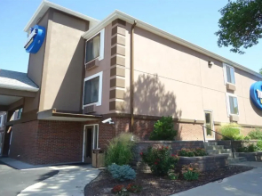 Town House Extended Stay Hotel Downtown