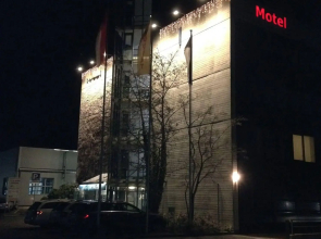 Budget Motel Self Check-in