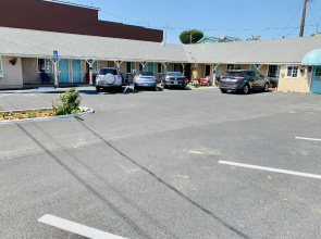 Central Coast Inn