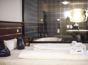 Stargaze Home Hotel