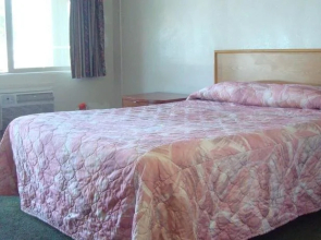 Travelers Rest Motel