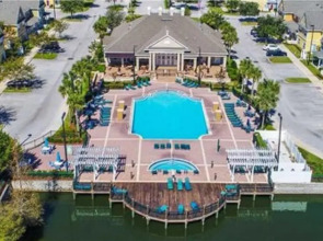 Townhouses Condos With Fantastic Resort Facilities